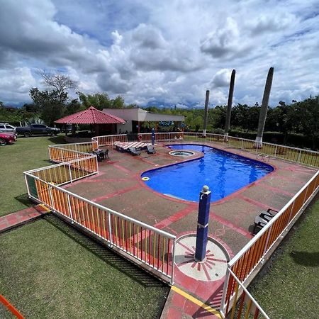 Alojamiento Campestre Hawaii มอนเตเนโกร ภายนอก รูปภาพ