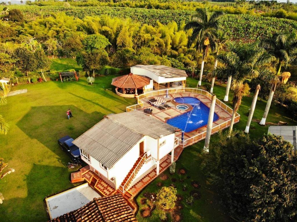 Alojamiento Campestre Hawaii มอนเตเนโกร ภายนอก รูปภาพ