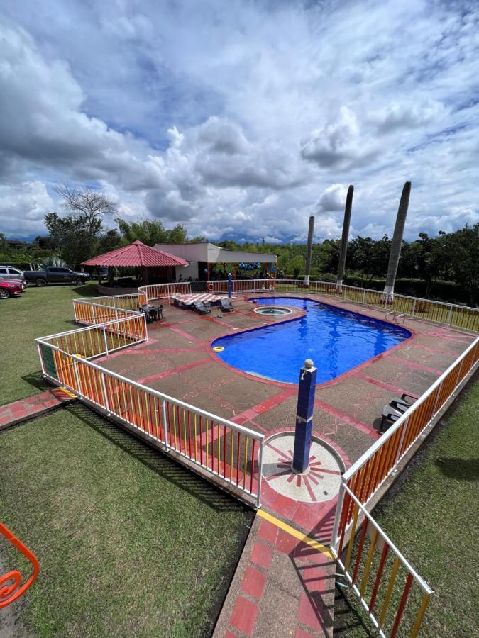 Alojamiento Campestre Hawaii มอนเตเนโกร ภายนอก รูปภาพ